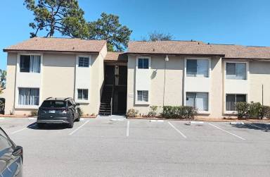 Main picture of 2724 Hidden Lake Blvd