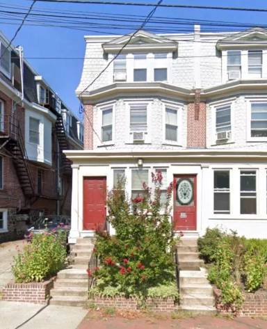 Main picture of 1429 N Clayton St