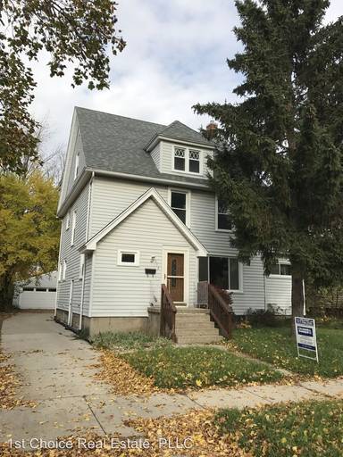 Main picture of 812 W Shiawassee St