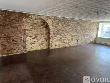Main picture of 42 2nd St
