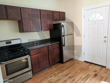 Main picture of 3933 N Janssen Ave