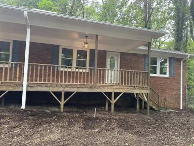 Main picture of 996 Textile Rd