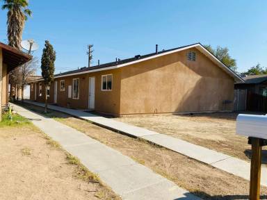 Main picture of 828 Commercial Ave
