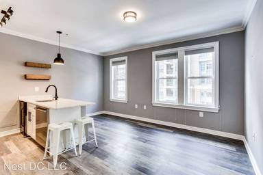 Main picture of 1121 24th St NW