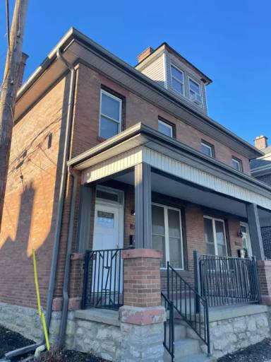 Main picture of 721 Parsons Ave