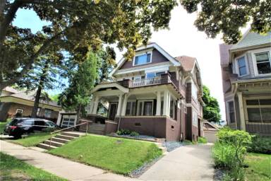 Main picture of 2700 N Murray Ave