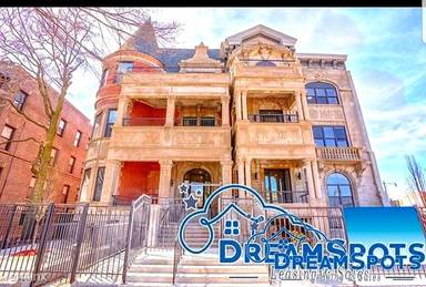 Main picture of 4710 S King Dr