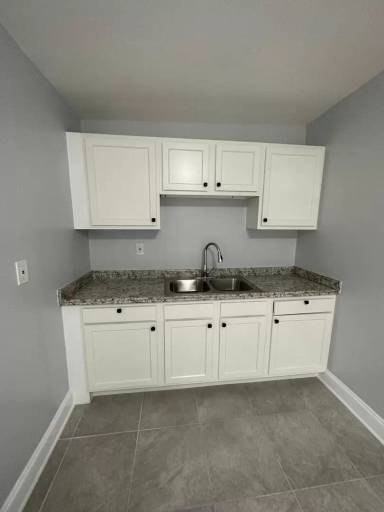 Main picture of 2511 N Market St