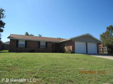 Main picture of 2704 NW 75th St