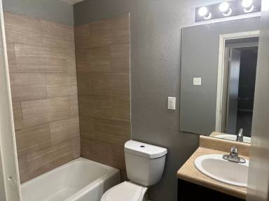 Main picture of 2724 Robinson Dr
