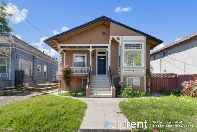 Main picture of 461 N 6th St