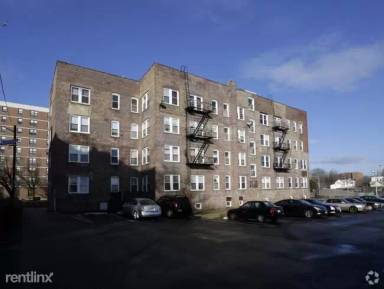 Main picture of 10 S Grove St