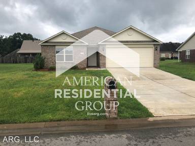 Main picture of 112 Harvick Cir