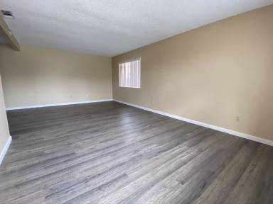 Main picture of 9142 Pepper Ave