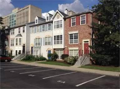 Main picture of 45 Howard Ct