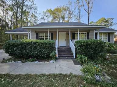 Main picture of 4331 Roswell Dr