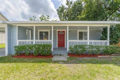 Main picture of 8524 Dandy Ave