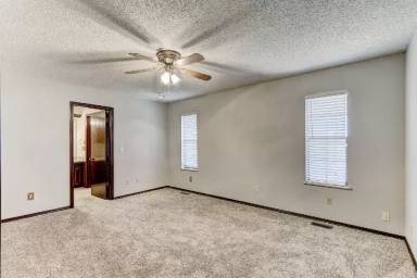 Main picture of 13601 Green Valley Dr