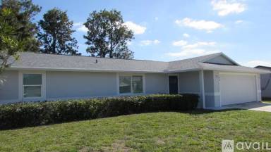 Main picture of 762 SW Bond Rd