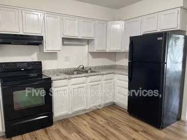 Main picture of 404 E Madison St