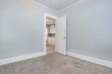 Main picture of 2811 Henninger Rd