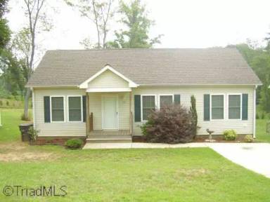Main picture of 137 Fir Dr