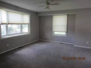 Main picture of 109 Balsam Ave E
