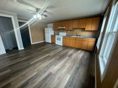 Main picture of 26 Route 7 N