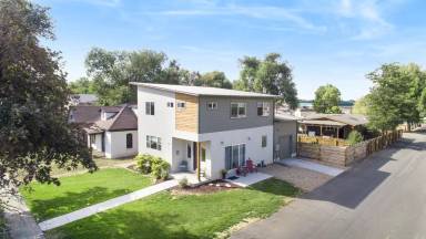 Main picture of 838 E Myrtle St