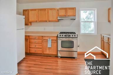 Main picture of 3531 W Dickens Ave