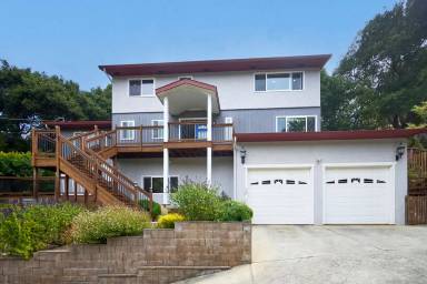 Main picture of 3286 Oak Ct