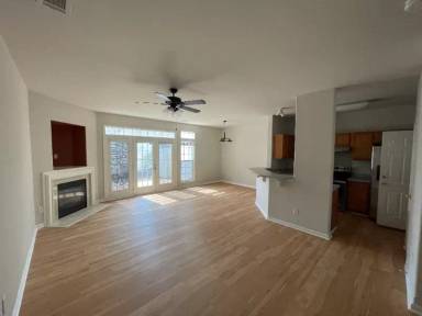 Main picture of 2469 Redmayne Ln