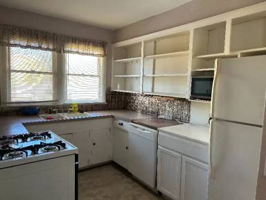 Main picture of 2358 Honeysuckle Ave