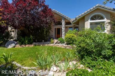 Main picture of 3245 Marthiam Ave