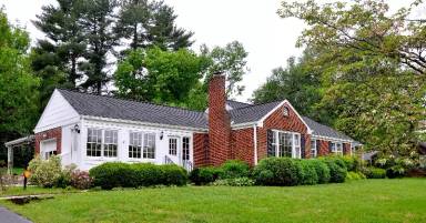 Main picture of 2853 Sugar Tree Rd