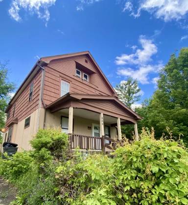 Main picture of 664 Corley St