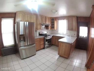 Main picture of 12 Reedsdale St