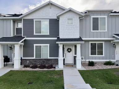 Main picture of 2797 N Airmen Ave