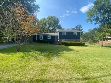 Main picture of 3224 Lake Monroe Rd