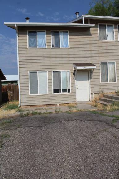 Main picture of 2433 Rail Ave