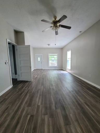 Main picture of 111 Rustin St
