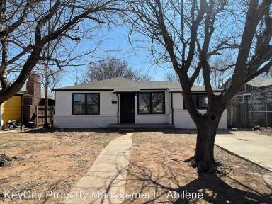 Main picture of 2623 2nd St