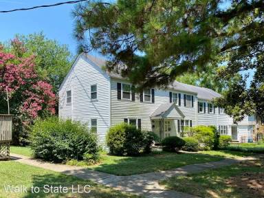 Main picture of 971 Saint Marys St