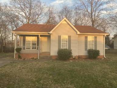 Main picture of 425 Parkside Cir