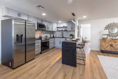 Main picture of 1115 S College Ave