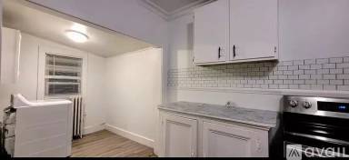 Main picture of 297 Walnut St