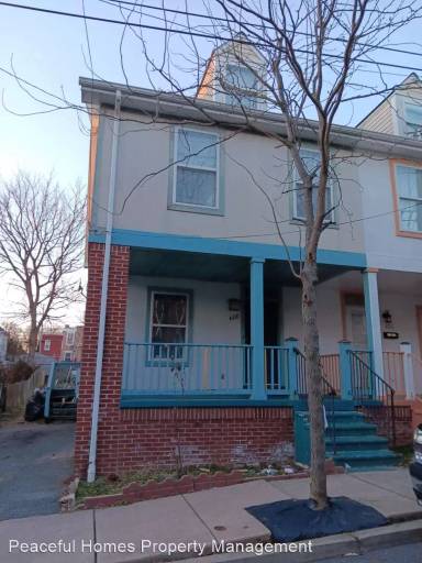 Main picture of 428 Locust St