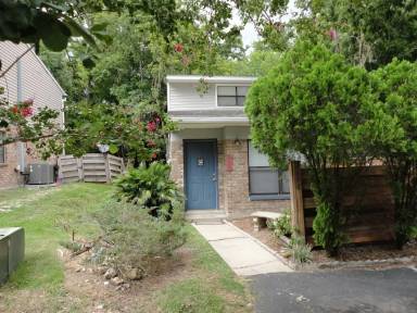 Main picture of 4628 SW 44th Ln