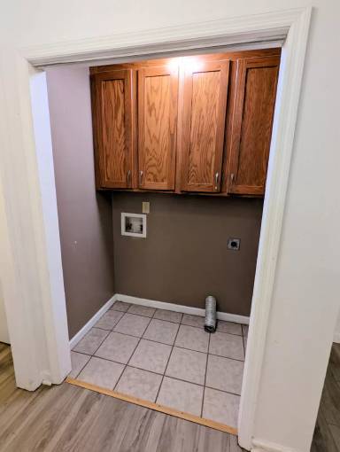 Main picture of 111 Locust Ave