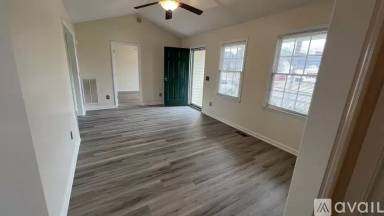 Main picture of 2050 Compacta Dr